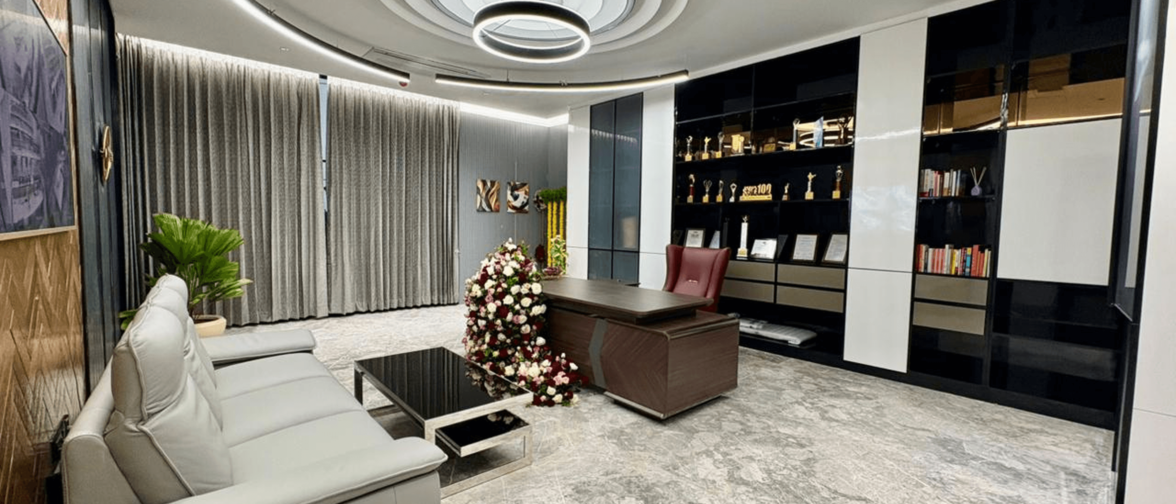 Office Reception & Lounge